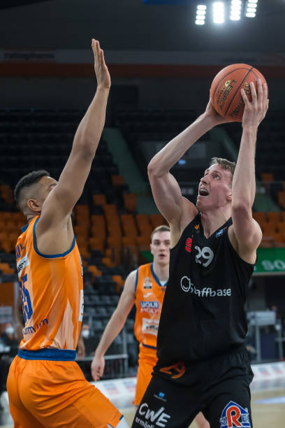 被许多球员 被许多球员