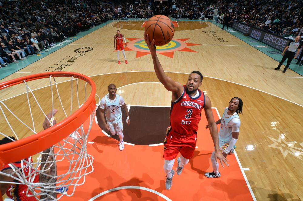 加强了中场 加强了中场